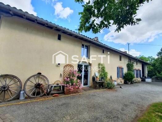 Maison à vendre 323 000 € 4 pièces 2 chambres 190 m² 83 350 m² de terrain Montesquieu-Volvestre 31310