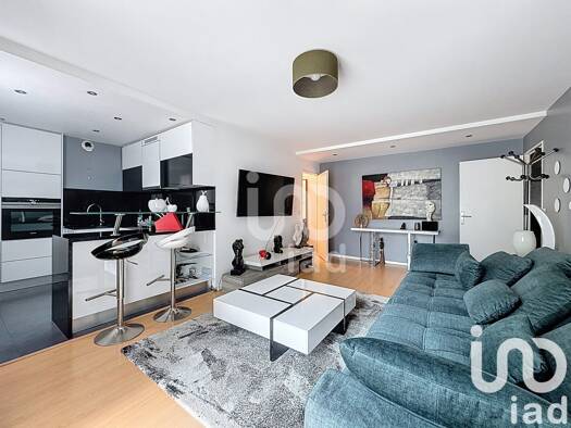 Appartement à vendre 210 000 € 3 pièces 2 chambres 63 m² Étage 1/3 Mandres-les-Roses 94520