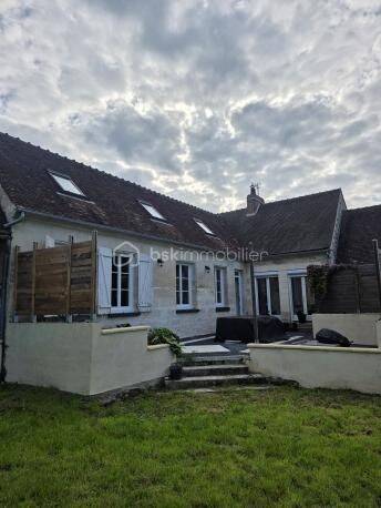 Maison 7 pièces 147 m² · à Neuilly-sous-Clermont · 147 m² · 320 000 €