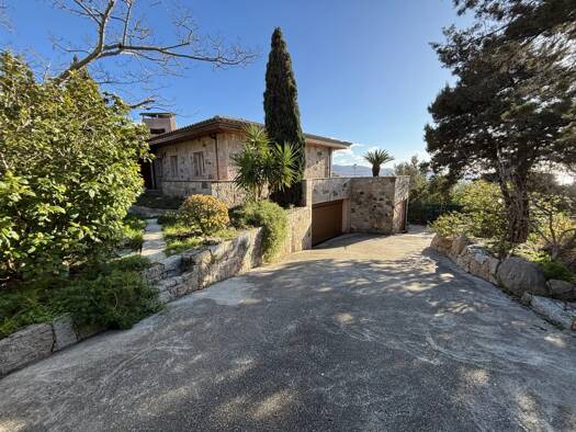 Maison à vendre 1 690 000 € 7 pièces 5 chambres 270 m² 920 m² de terrain Olmeto 20113