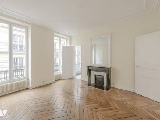 Appartement à vendre 799 000 € 3 pièces 2 chambres 65 m² Étage 1/6 Saint Philippe du Roule Paris 8ème arrondissement 75008