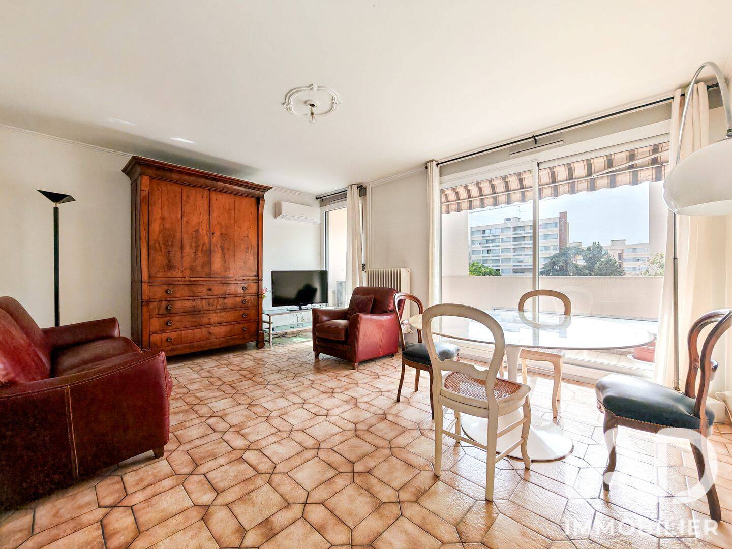 Appartement 5 pièces 103 m² · à Vénissieux · 103 m² · 213 800 €