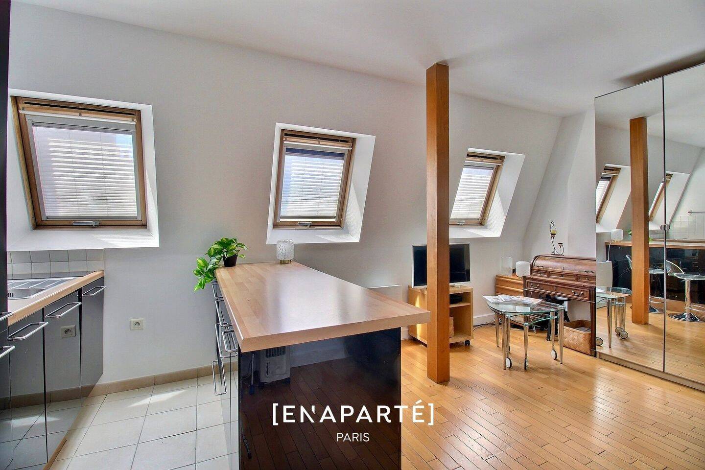 Appartement 1 pièce 24 m² · à Paris 17ème Arrondissement · 24 m² · 1 590 €