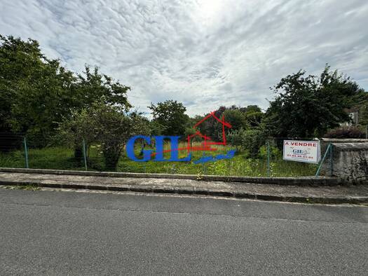 Terrain constructible à vendre 190 000 € 1 537 m² de terrain Le Bourg Savigny-le-Temple 77176