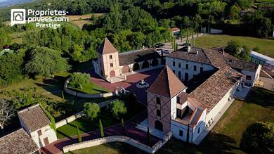 Demeure à vendre 3 650 000 € 20 pièces 10 chambres 984 m² 49 000 m² de terrain Cahuzac-sur-Vère 81140