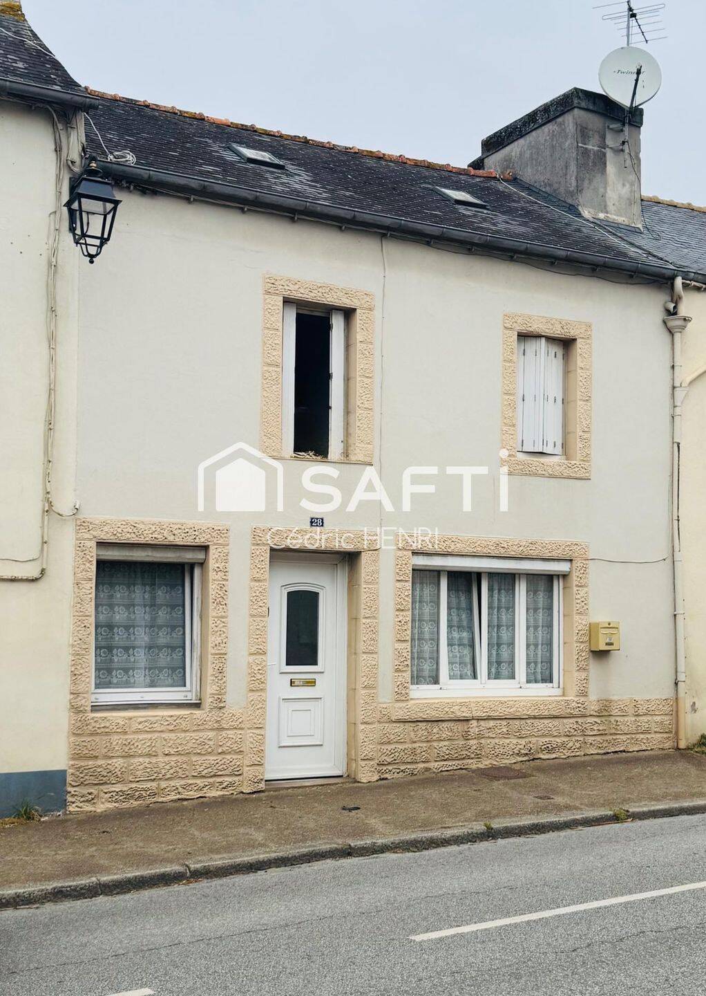 Maison 3 pièces 57 m² · à Pleyben · 57 m² · 69 000 €