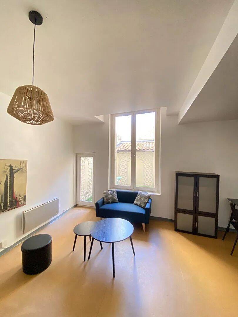 Appartement 1 pièce 32 m² · à Montélimar · 32 m² · 480 €