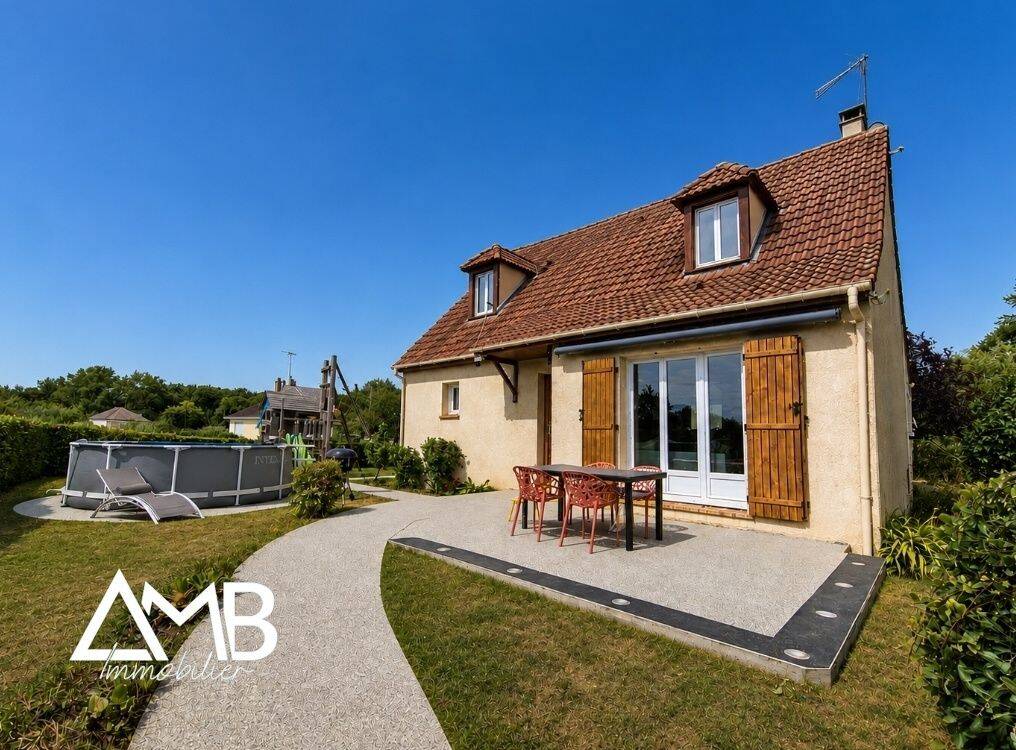 Maison 7 pièces 142 m² · à Oinville-sous-Auneau · 142 m² · 299 000 €