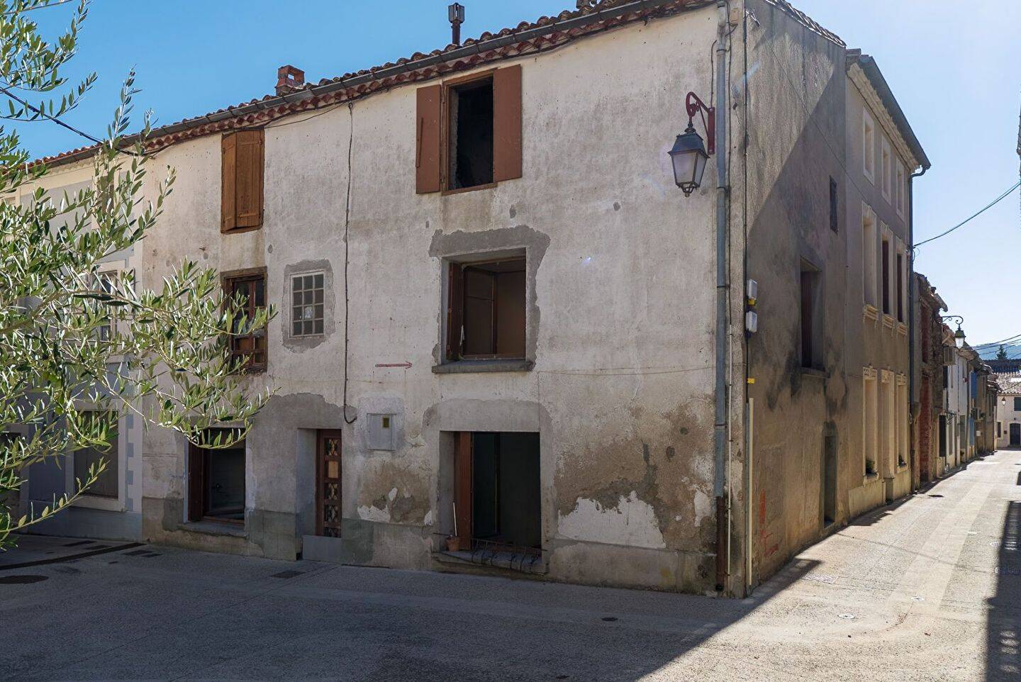 Maison 4 pièces 140 m² · à Carcassonne · 139,8 m² · 35 000 €