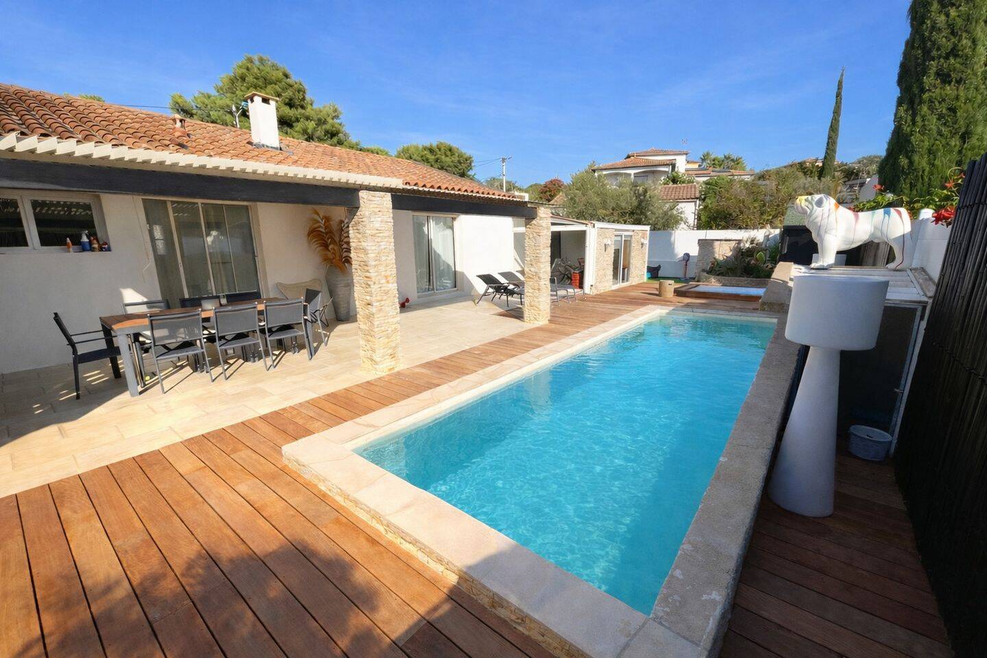 Maison 9 pièces 195 m² · à Balaruc-les-Bains · 195 m² · 699 000 €