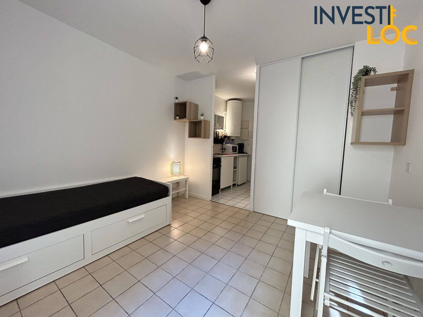 Appartement 1 pièce 18 m² · à Le Creusot · 18 m² · 335 €
