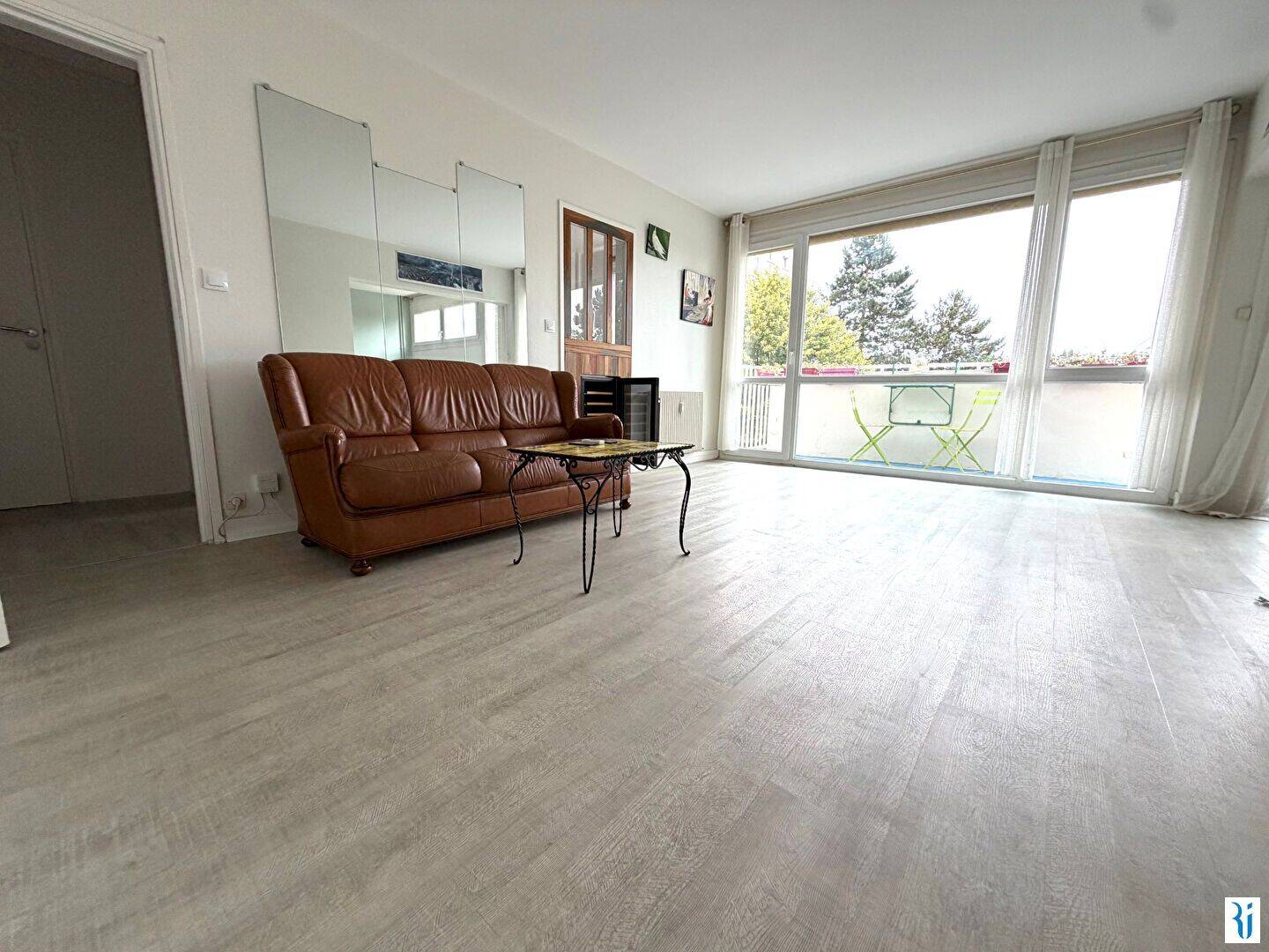 Appartement 4 pièces 78 m² · à Bihorel · 78,3 m² · 87 000 €