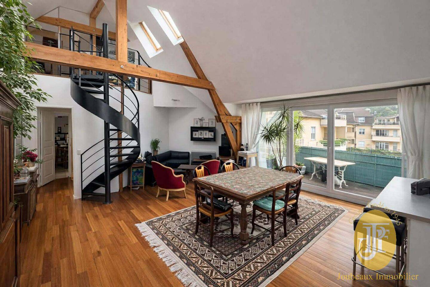 Appartement 5 pièces 121 m² · à Vernon · 120,9 m² · 285 000 €