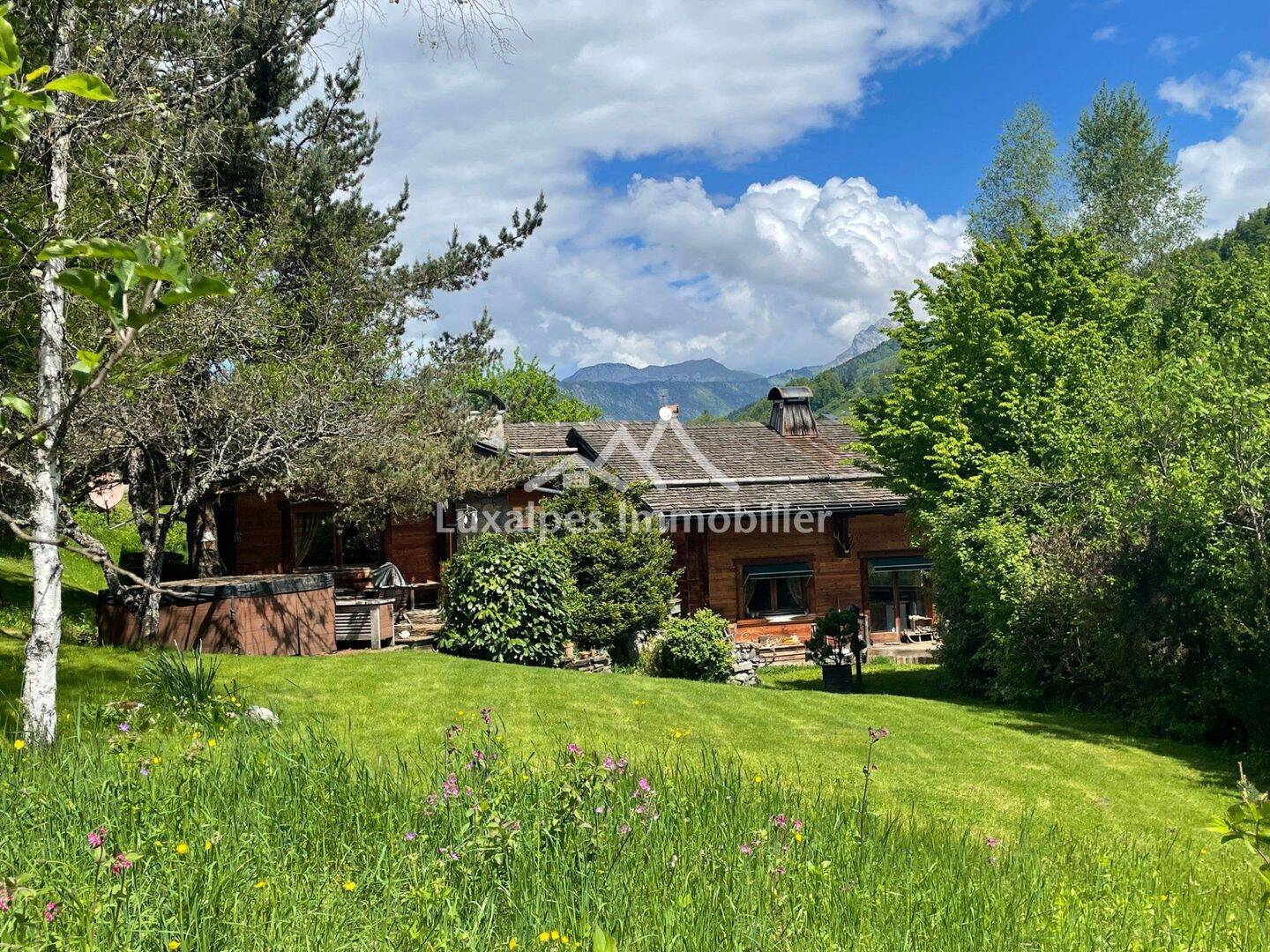 Maison 3 pièces 128 m² · à Les Clefs · 128 m² · 609 000 €