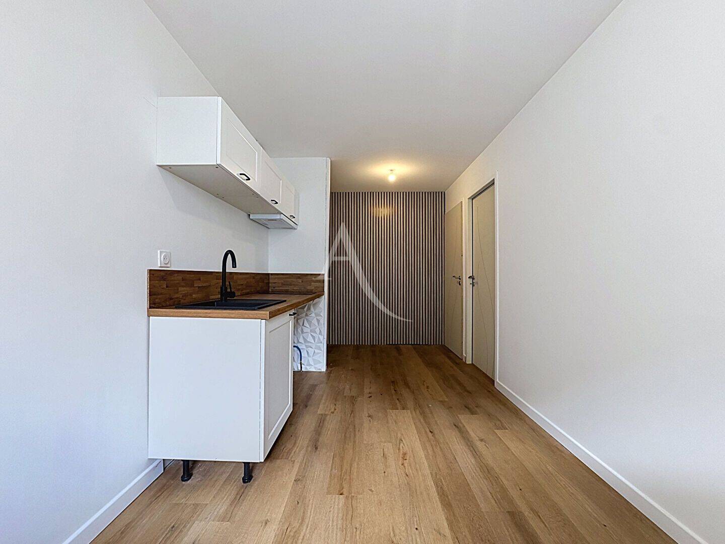 Appartement 2 pièces 25 m² · à Laval · 24,9 m² · 532 €
