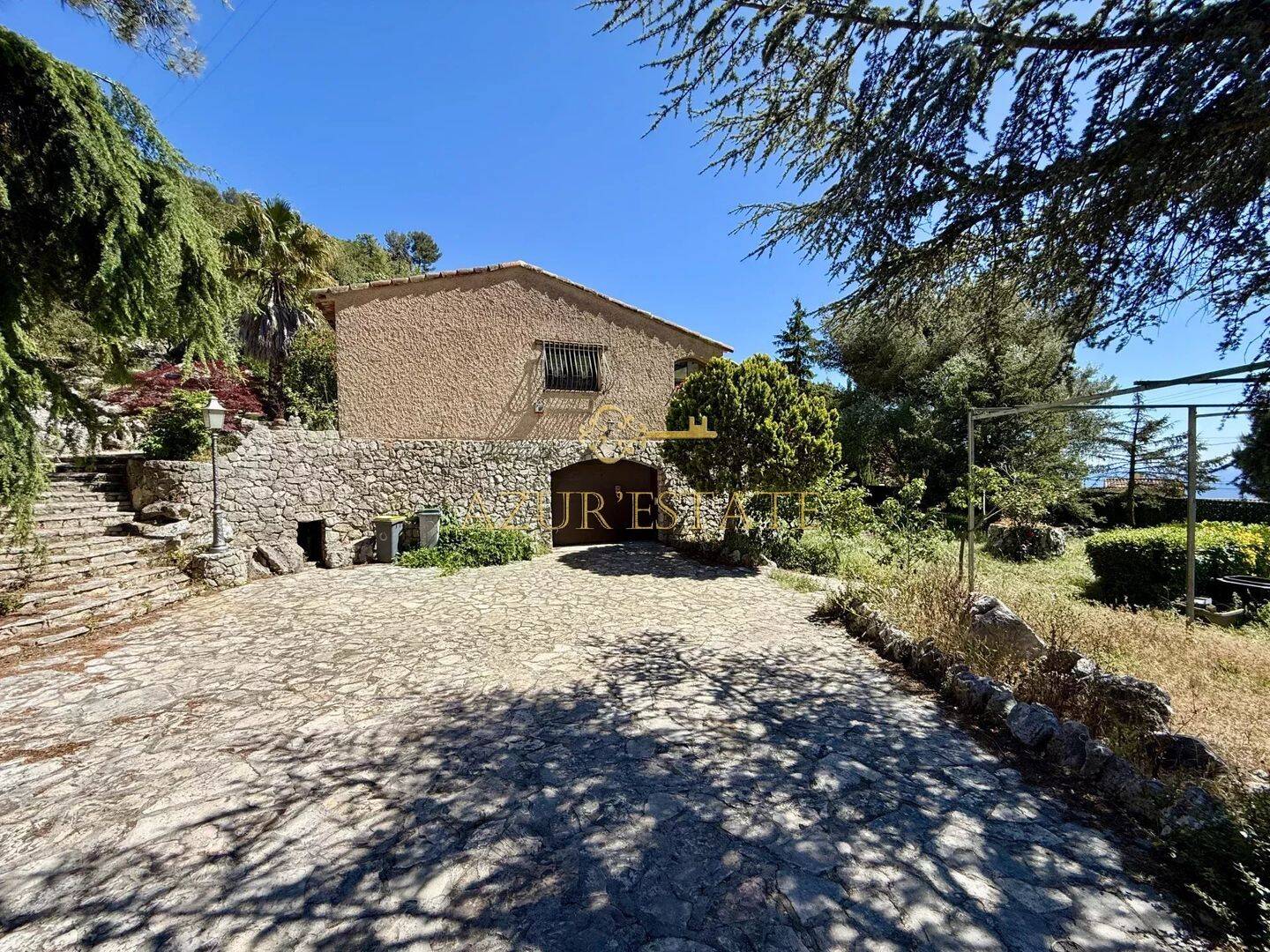 Maison 5 pièces 106 m² · à La Turbie · 106 m² · 1 690 000 €