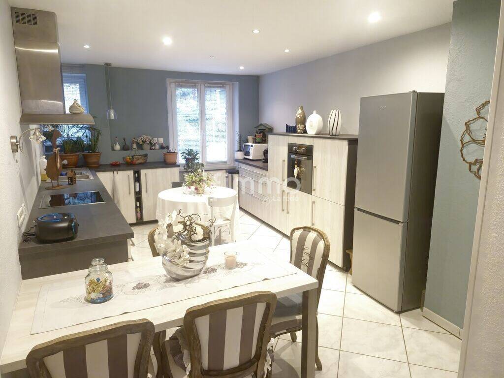 Appartement 5 pièces 155 m² · à Thann · 155 m² · 217 000 €