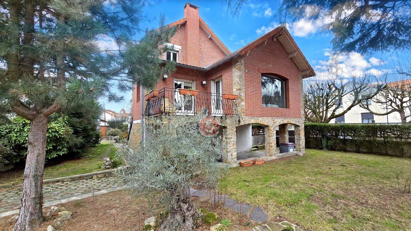 Maison 7 pièces 180 m² · à Le Raincy · 180 m² · 730 000 €