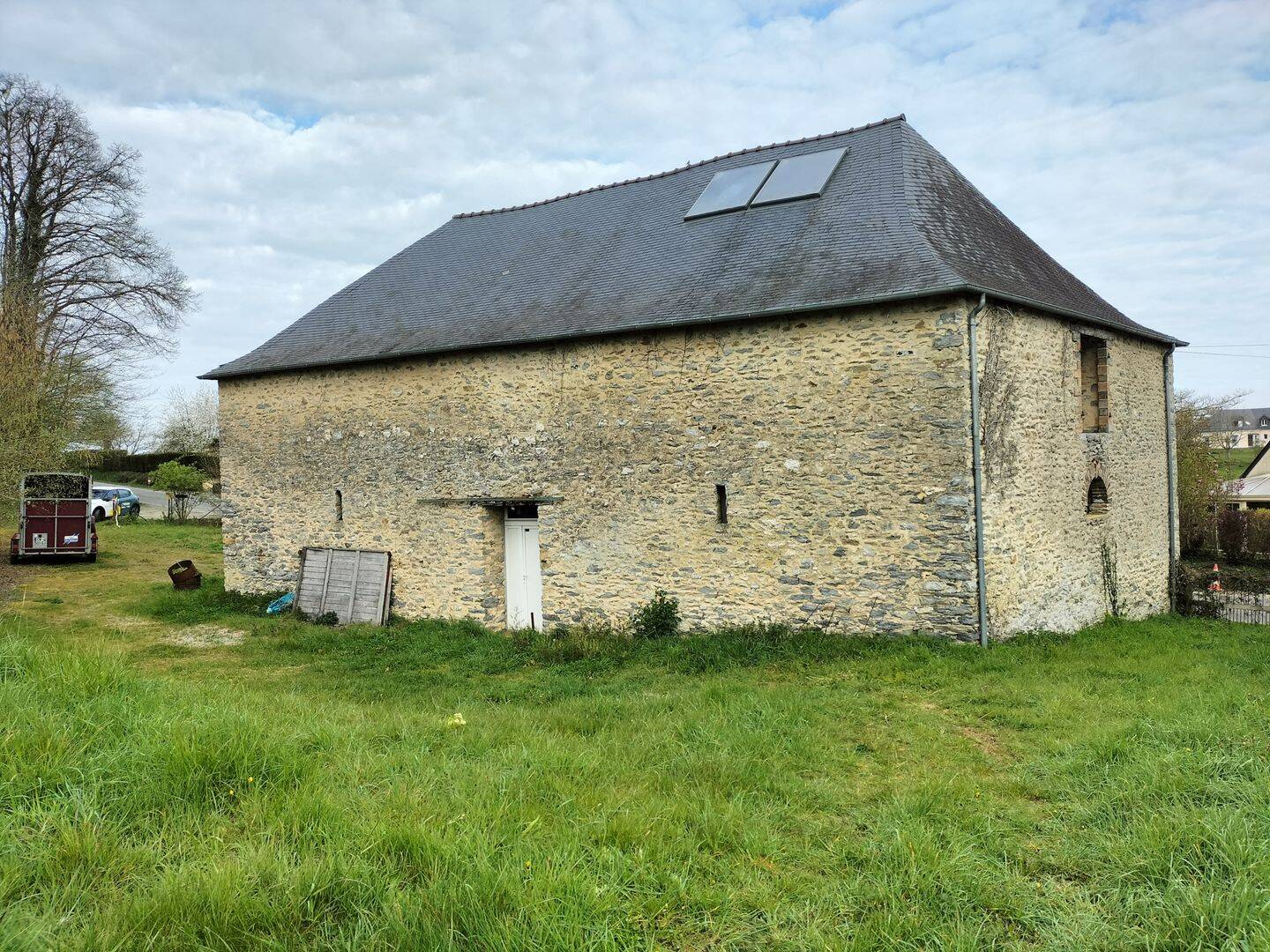 Maison 3 pièces 140 m² · à Parné-sur-Roc · 140 m² · 144 850 €