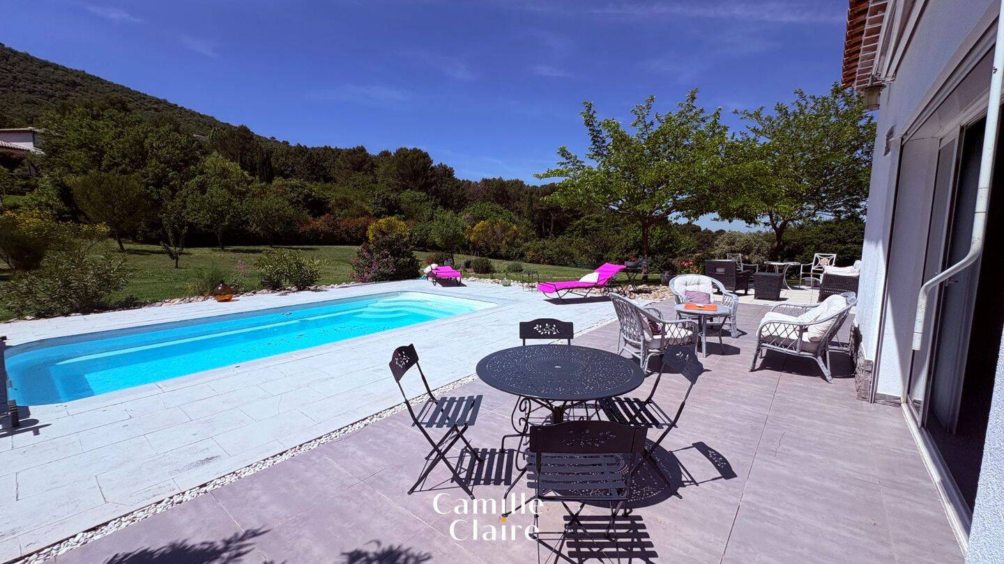Maison 5 pièces 130 m² · à Mimet · 130 m² · 825 000 €