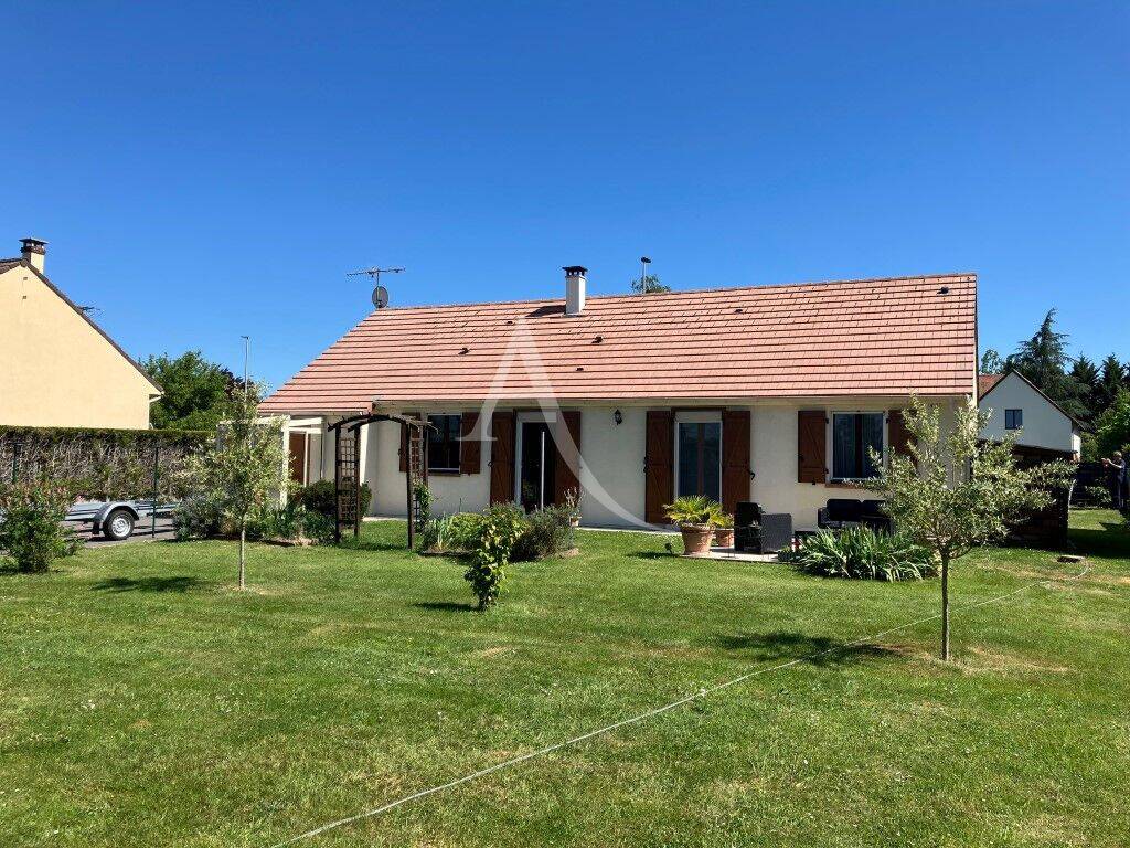 Maison 4 pièces 110 m² · à Sury-près-Léré · 110 m² · 162 500 €