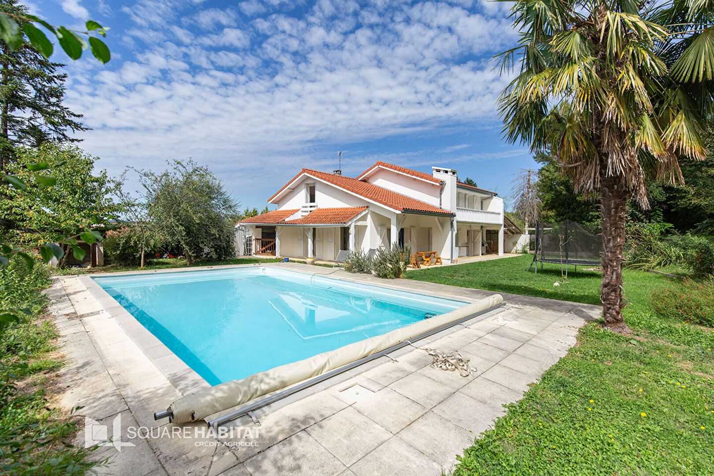 Maison 7 pièces 190 m² · à Tarbes · 190 m² · 334 000 €