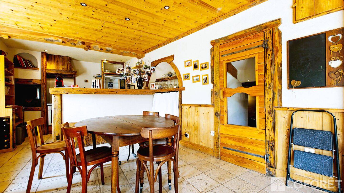 Maison 5 pièces 170 m² · à Crévoux · 170 m² · 499 000 €