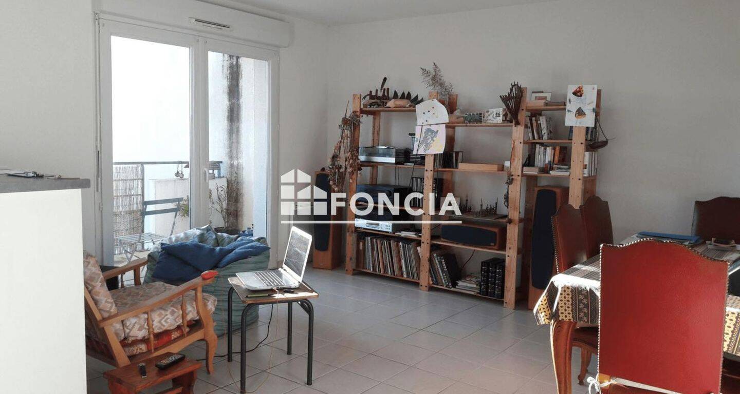 Appartement 3 pièces 63 m² · à La Chaussée-Saint-Victor · 62,6 m² · 705 €/mois