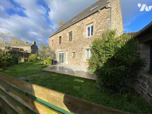 Maison à vendre 349 070 € 5 pièces 3 chambres 125 m² 1 412 m² de terrain Saint-Méloir-des-Bois 22980