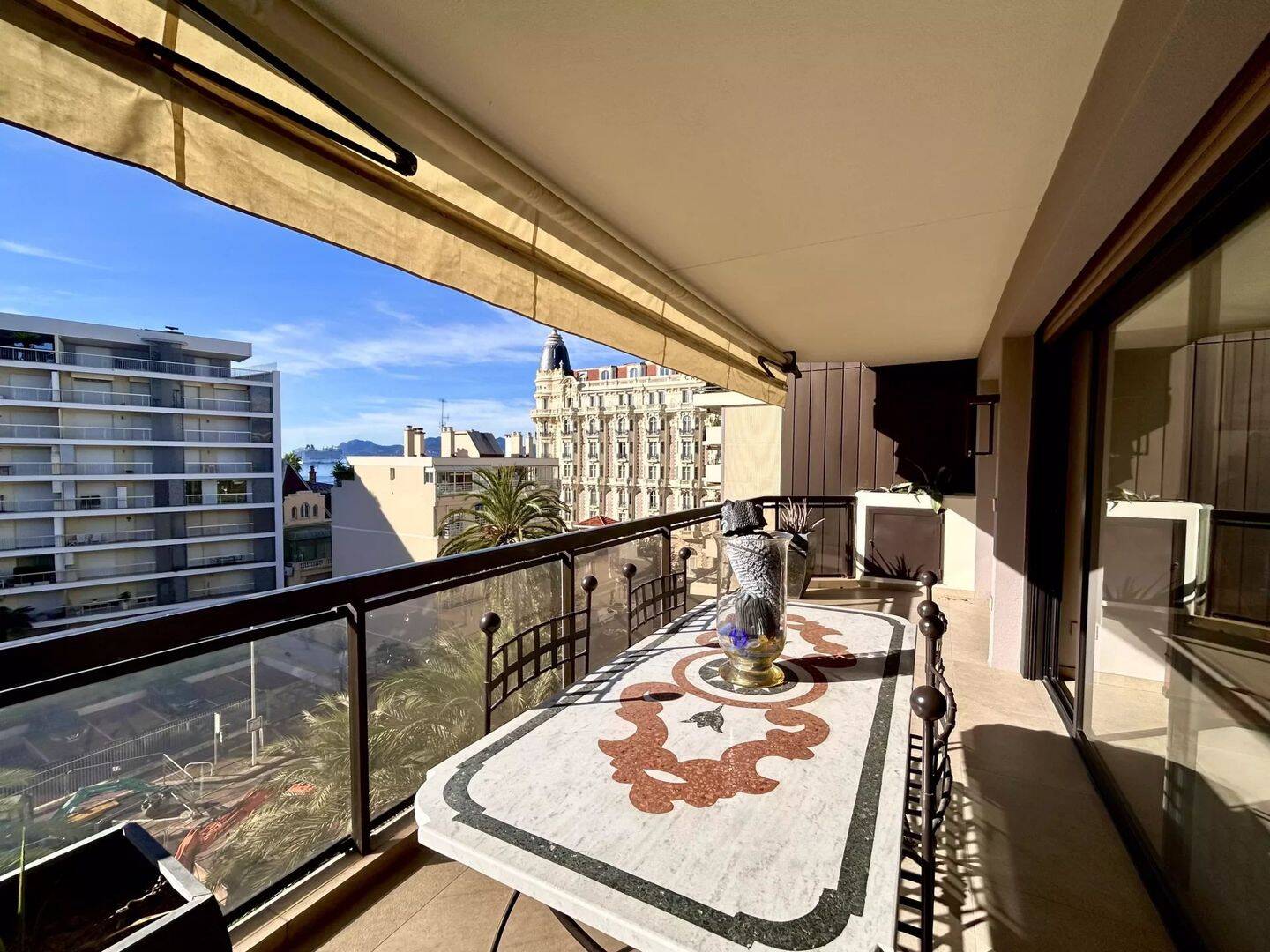 Appartement 2 pièces 57 m² · à Cannes · 57,3 m² · 1 250 000 €