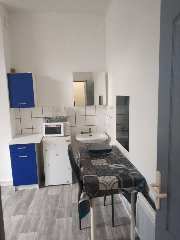 Appartement 1 pièce 14 m² · à Lille · 14 m² · 360 €