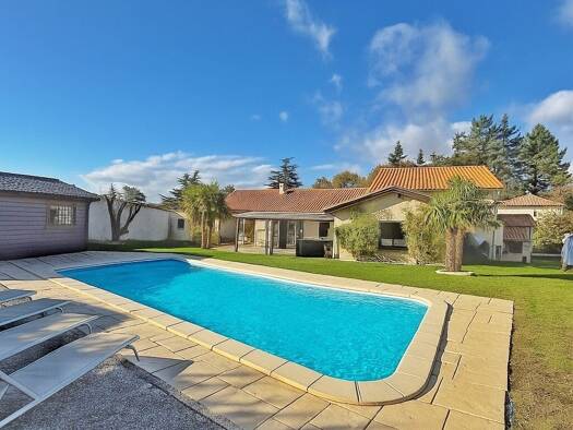 Villa à vendre 927 500 € 6 pièces 4 chambres 202 m² 1 240 m² de terrain Vourles 69390