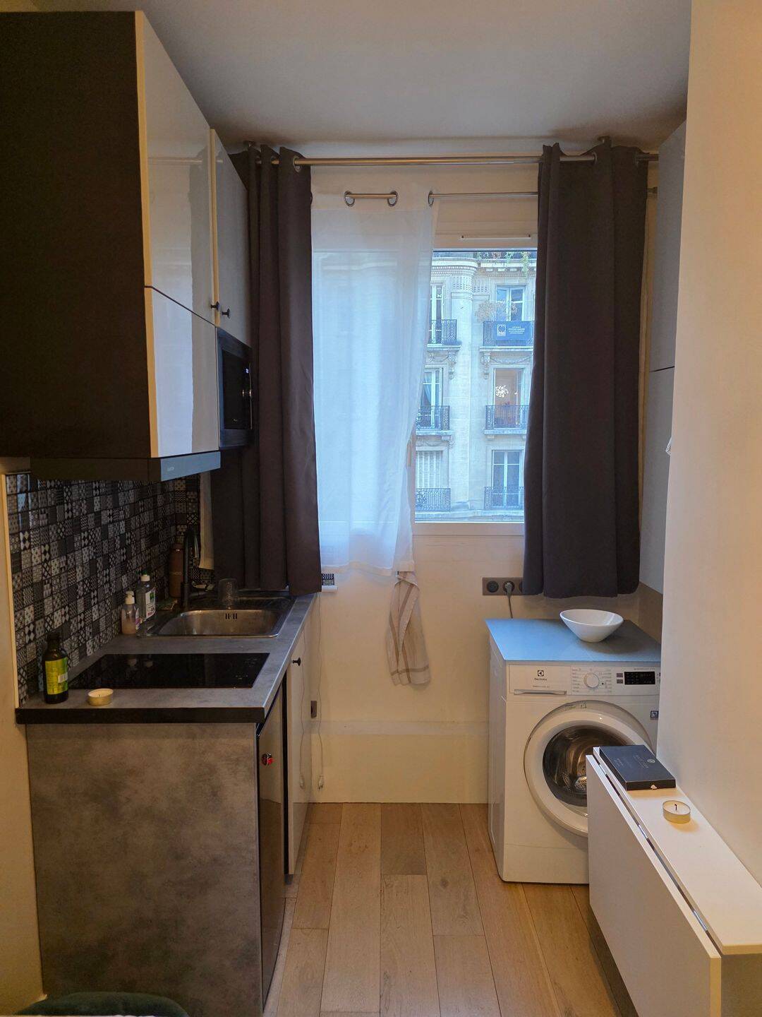 Appartement 1 pièce 18 m² · à Paris 16ème Arrondissement · 18 m² · 910 €/mois