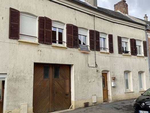 Immeuble à vendre 126 990 € 159 m² Nord Ham 80400