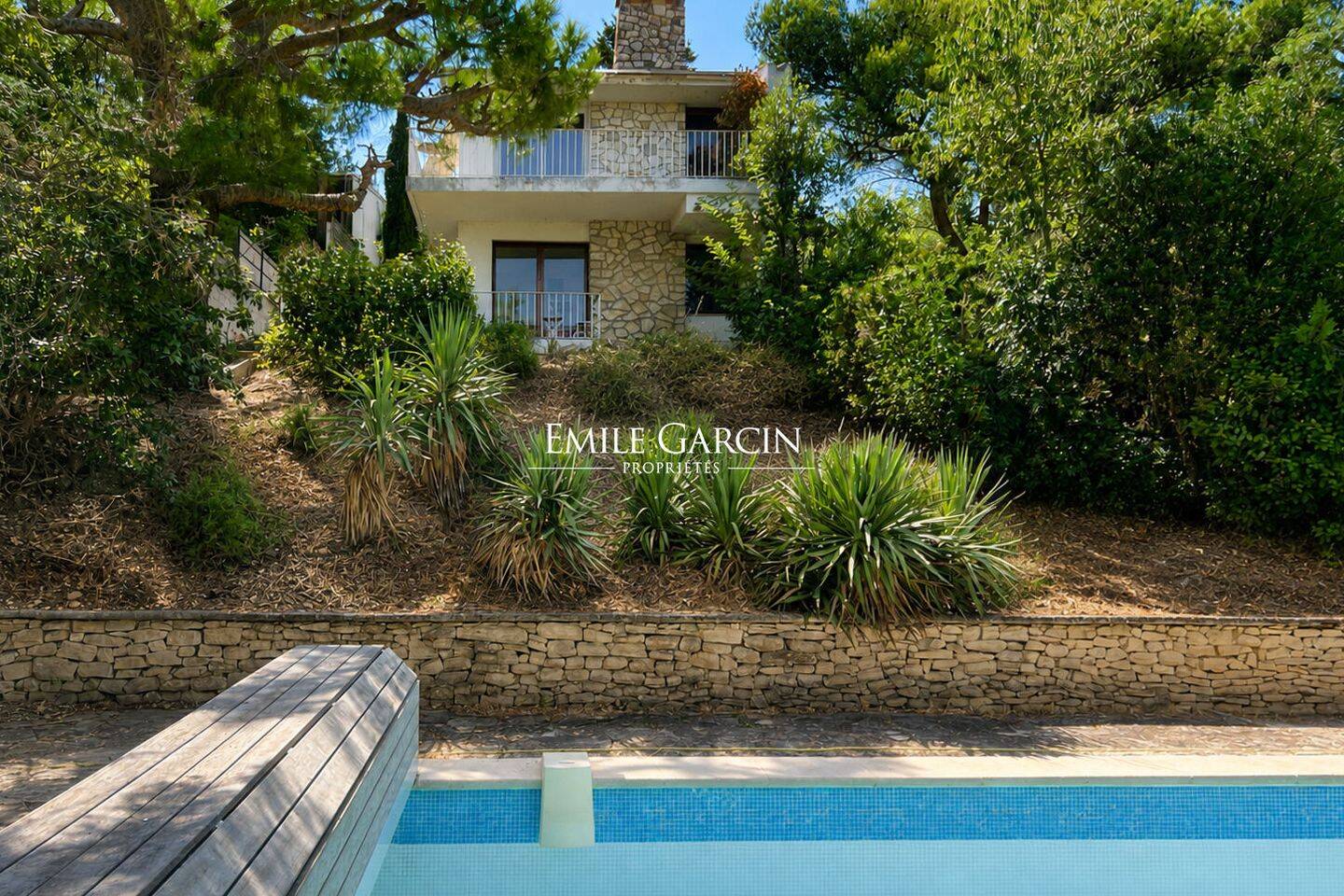 Maison 6 pièces 125 m² · à Les Angles · 125 m² · 640 000 €