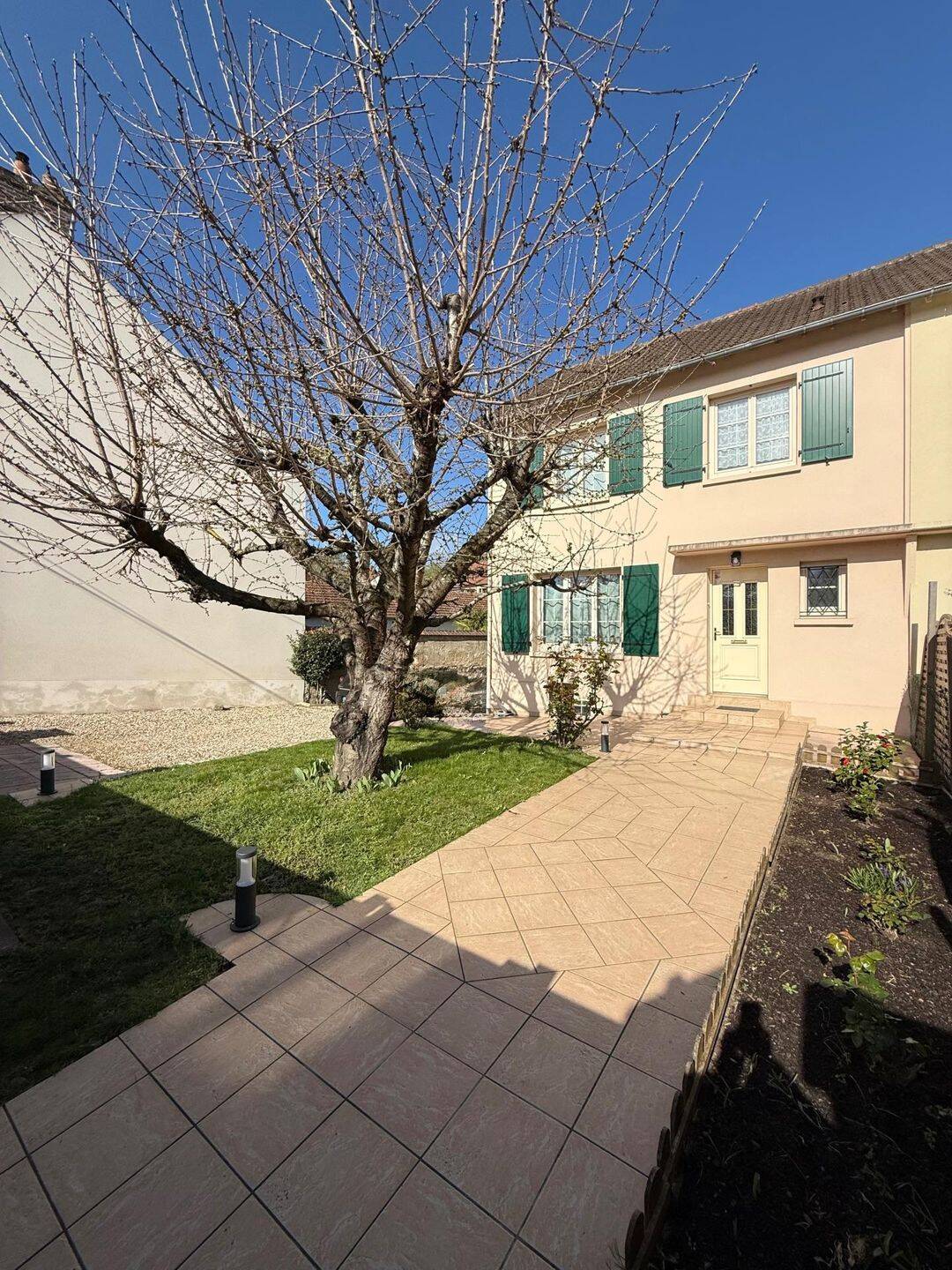 Maison 5 pièces 85 m² · à Limetz-Villez · 85 m² · 239 000 €
