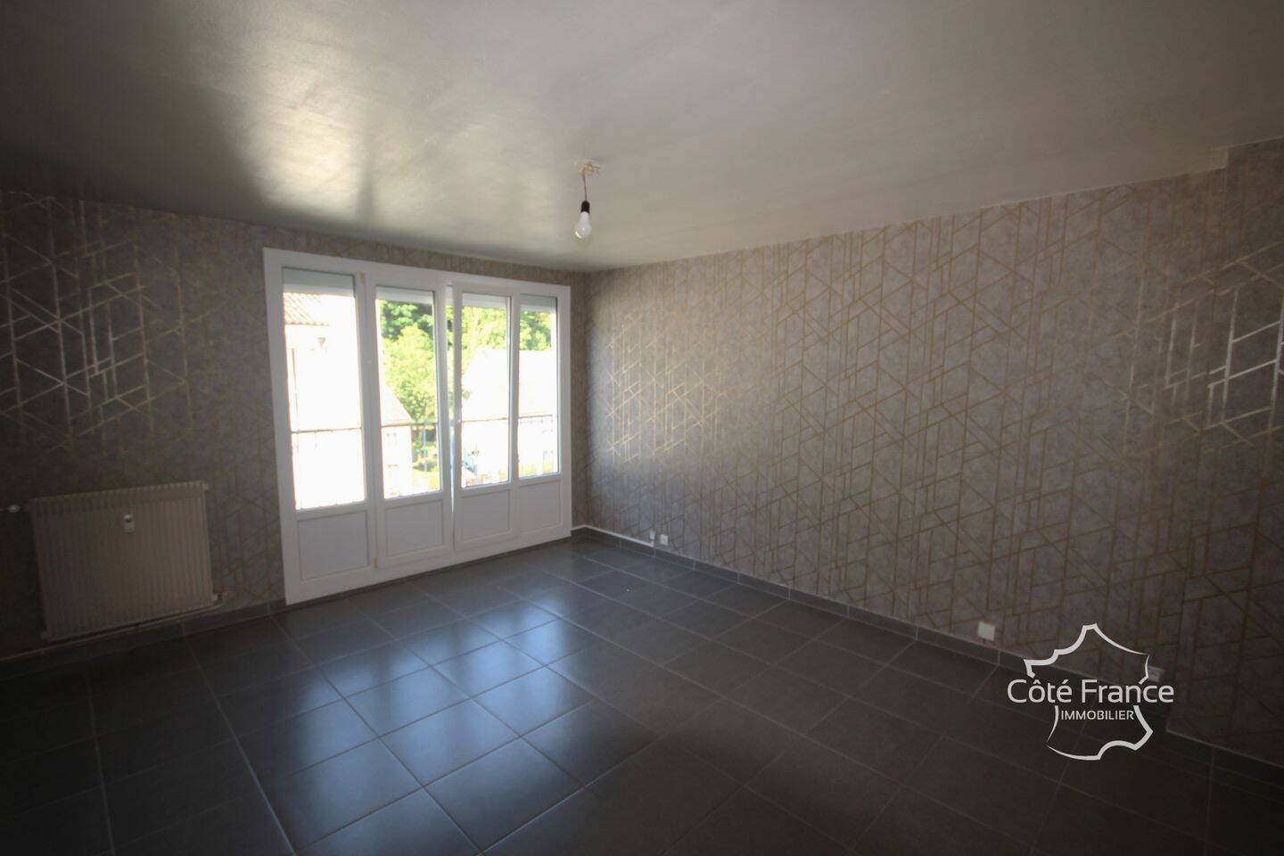 Appartement 4 pièces 77 m² · à Givet · 77 m² · 72 000 €