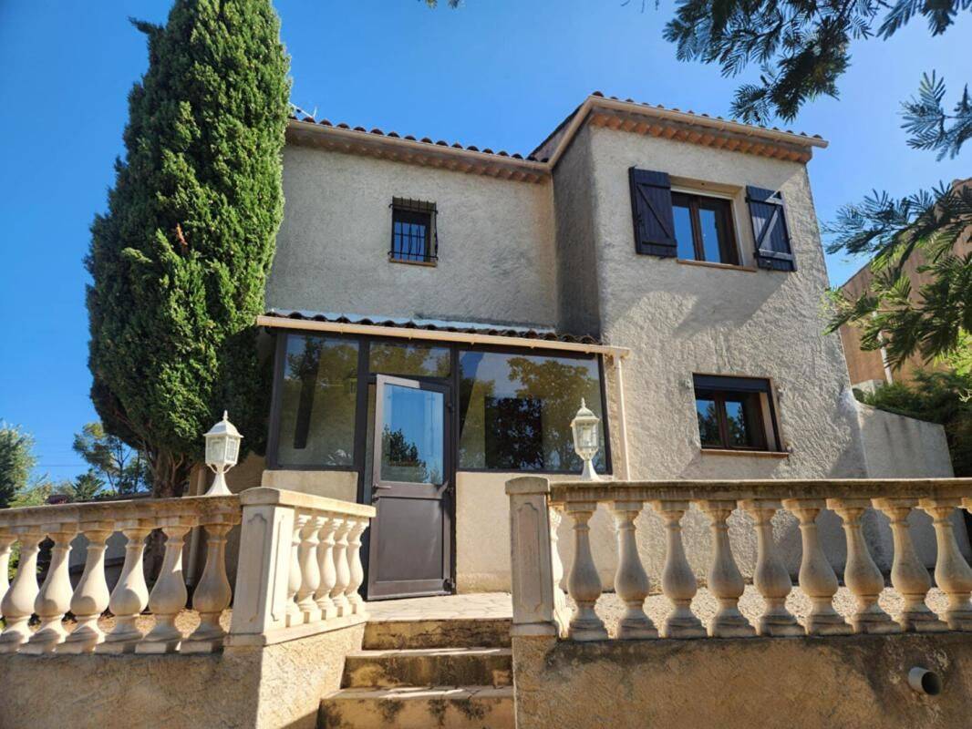 Maison 4 pièces 82 m² · à Saint-Raphaël · 82 m² · 2 000 €