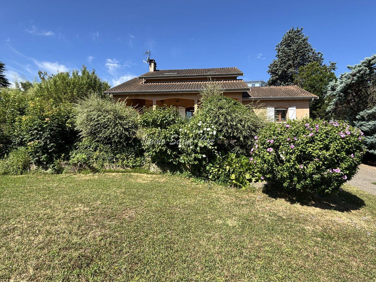 Maison 7 pièces 138 m² · à Saint-Cyr-au-Mont-d'Or · 138,4 m² · 649 000 €