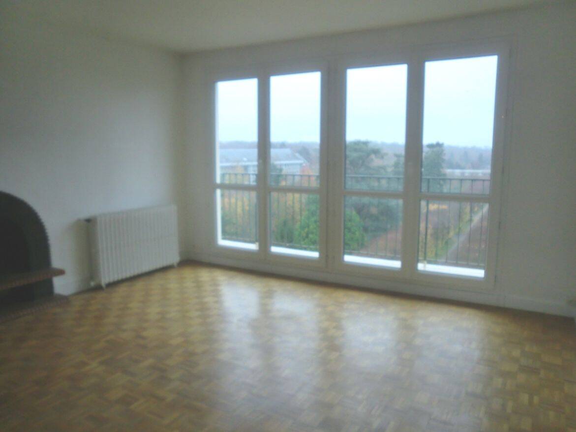 Appartement 3 pièces 70 m² · à Compiègne · 70 m² · 806 €/mois