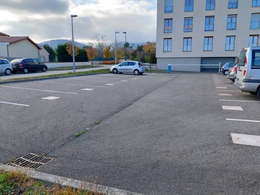 Parking à louer 15,21 € 11 m² Pélussin 42410