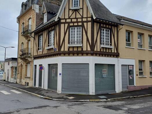 Espace bureau à louer 4 000 € 300 m² de bureaux divisible Nord Ouest Rethel 08300