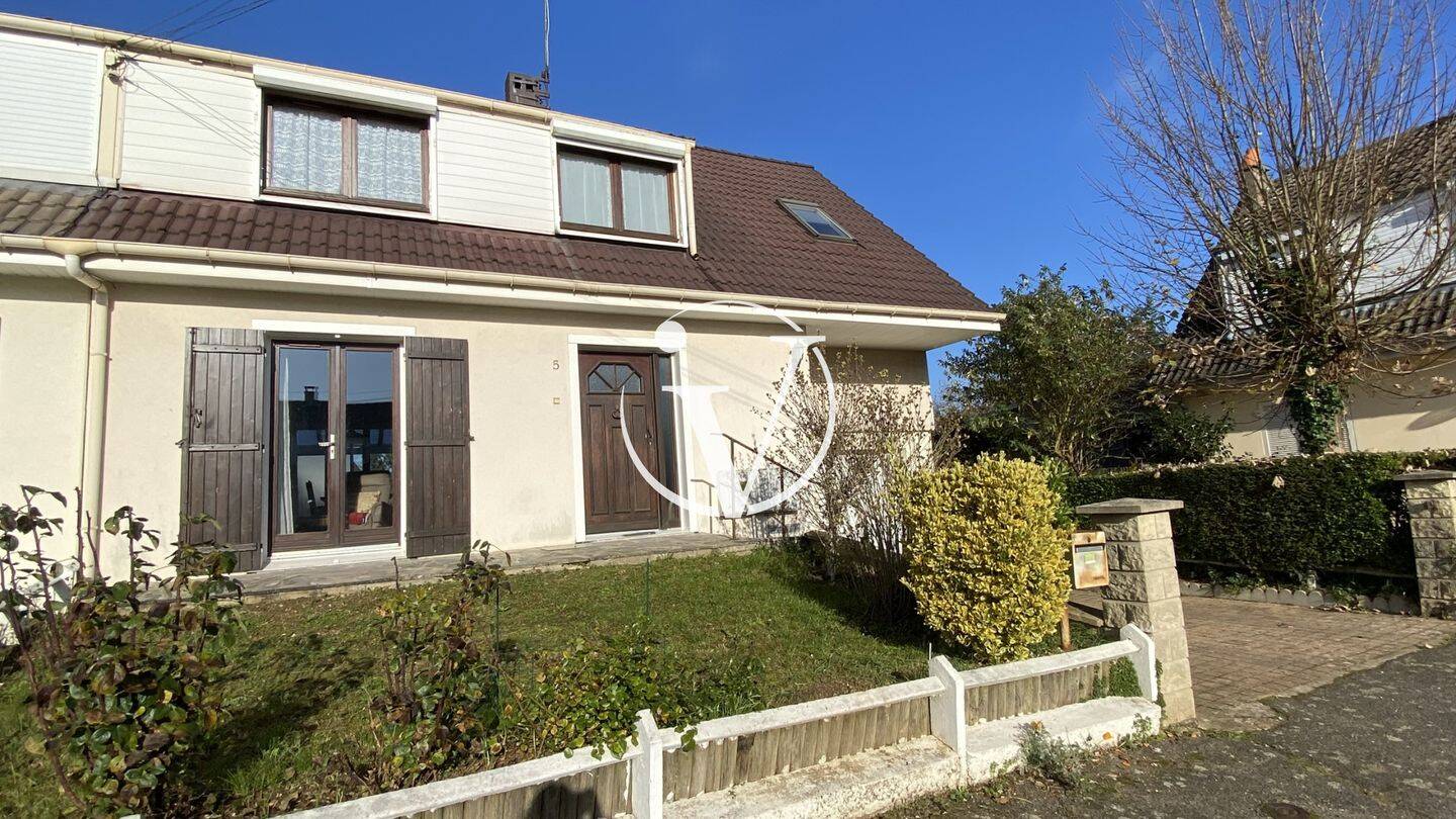 Maison 5 pièces 95 m² · à Vendôme · 94,6 m² · 144 900 €