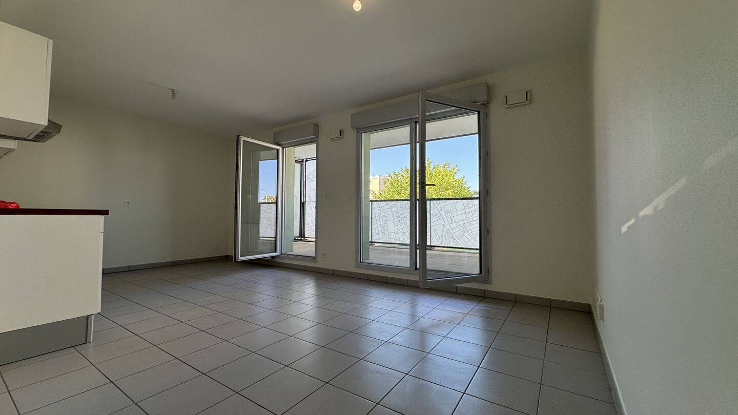 Appartement 3 pièces 60 m² · à Vénissieux · 60 m² · 950 €