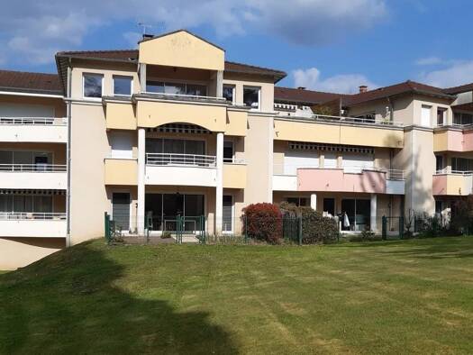 Appartement à vendre 223 600 € 4 pièces 3 chambres 101,8 m² RDC/2 Centre Ville Montceau-les-Mines 71300