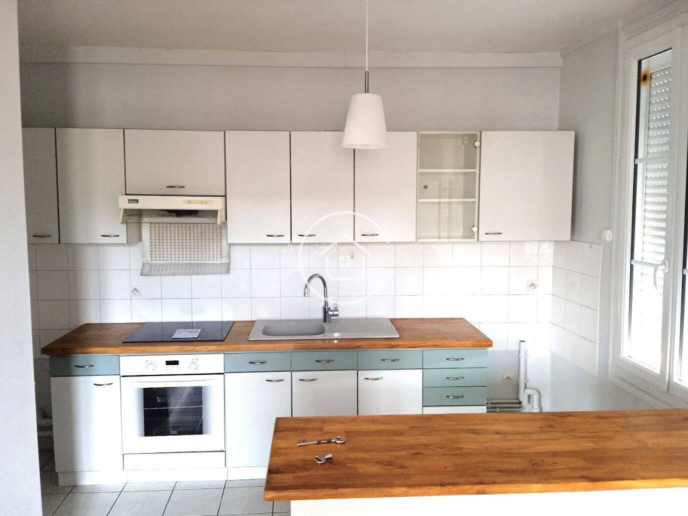 Appartement 5 pièces 111 m² · à Vendôme · 110,8 m² · 790 €/mois