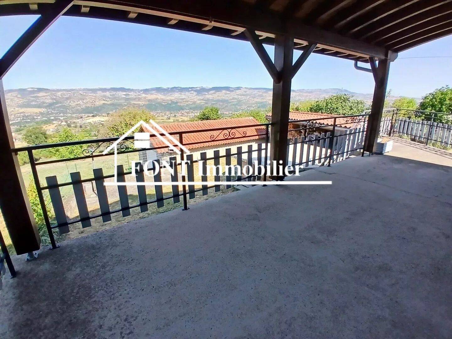 Maison 6 pièces 115 m² · à Farnay · 114,9 m² · 335 000 €