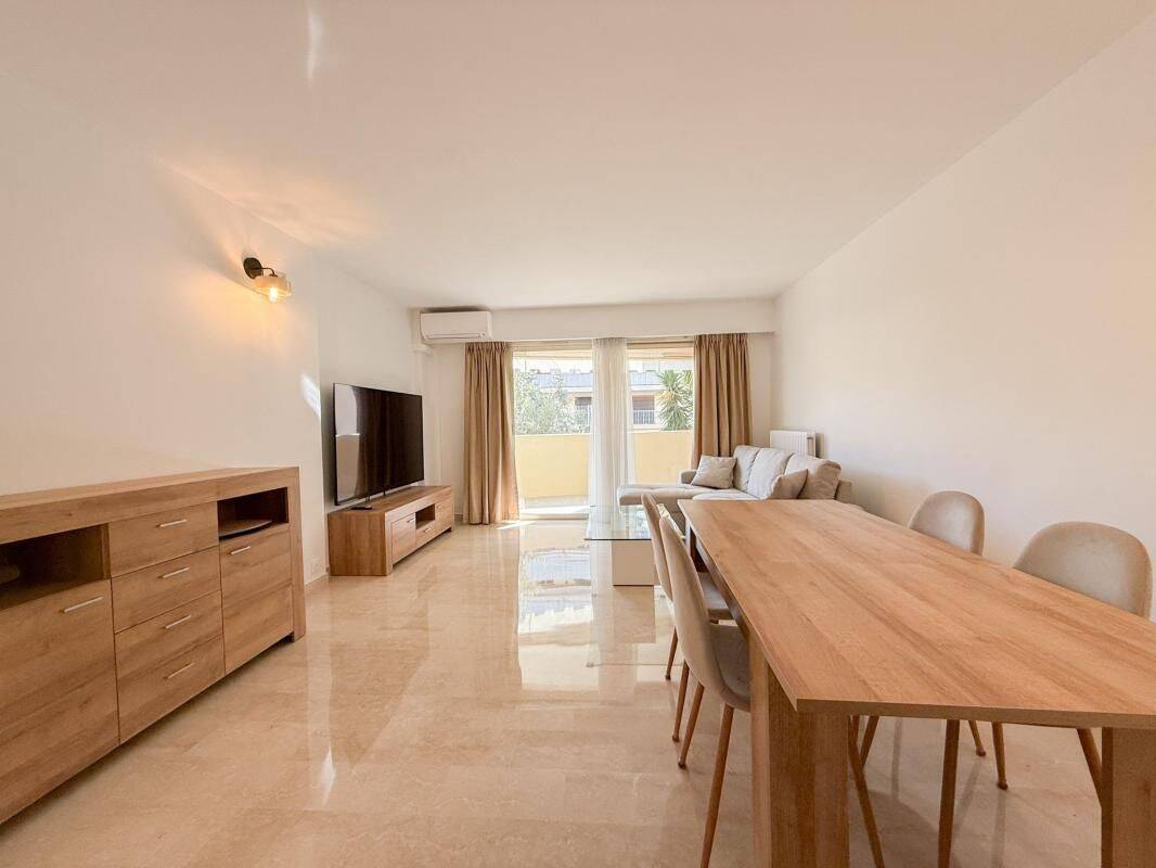 Appartement 3 pièces 74 m² · à Cannes · 74 m² · 1 763 €