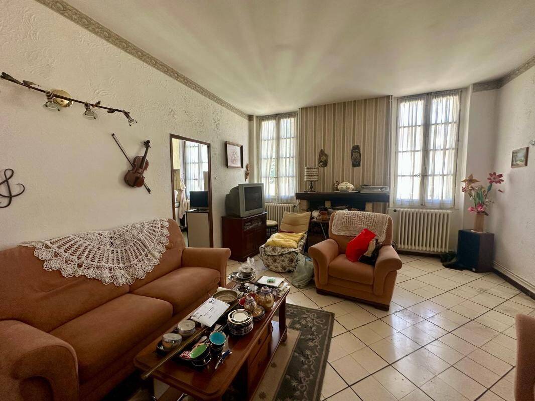 Appartement 3 pièces 60 m² · à Nîmes · 60 m² · 75 000 €