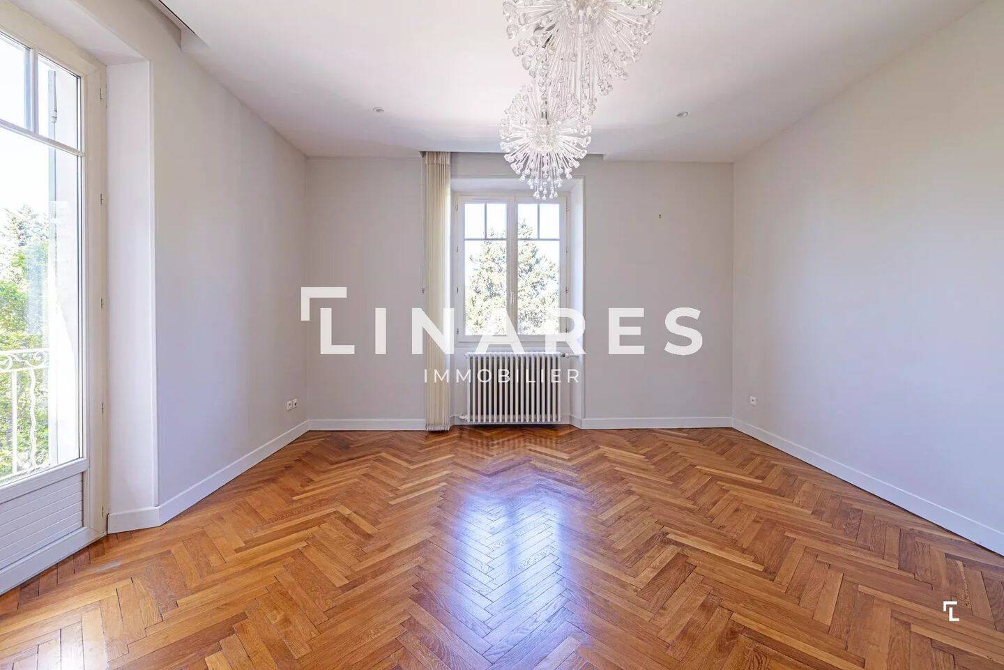 Appartement 3 pièces 85 m² · à Aix-en-Provence · 84,9 m² · 2 090 €